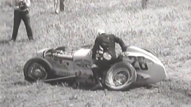 Need that car vintage racing wrecks